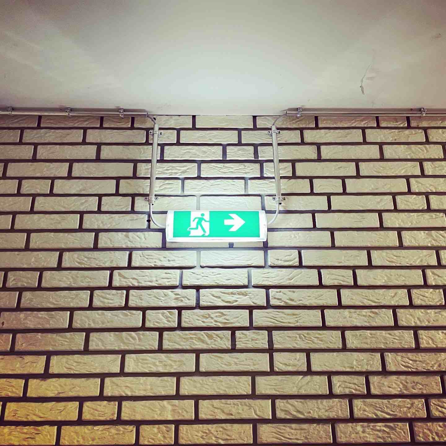 Brandschutz Fluchtbeleuchtung Rettungsbeleuchtung